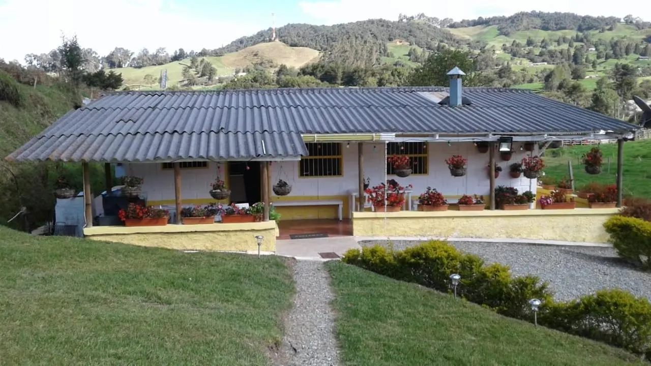 Casa Campesina En San Pedro De Los Milagros Hotel Medellin Lodge